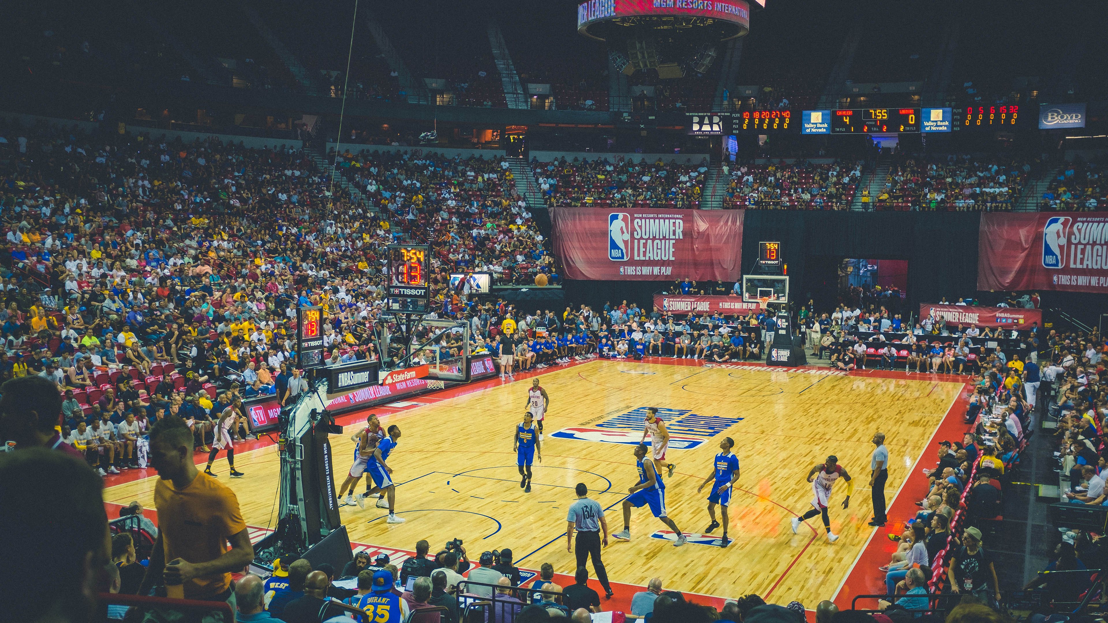 当闽字旗遇上魔术棒，莫兰特如何用一场鏖战，撕开篮球的另一种可能